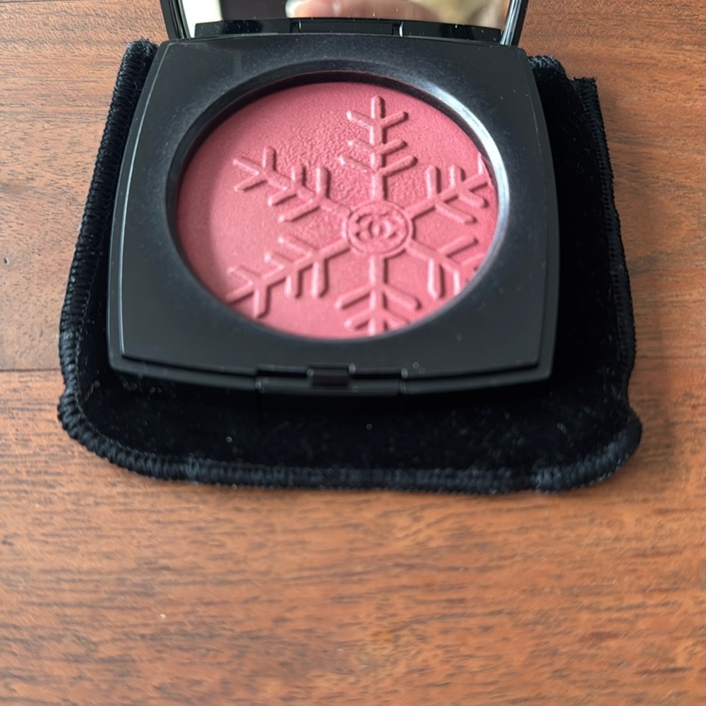 CHANEL Mauve Glacé blush